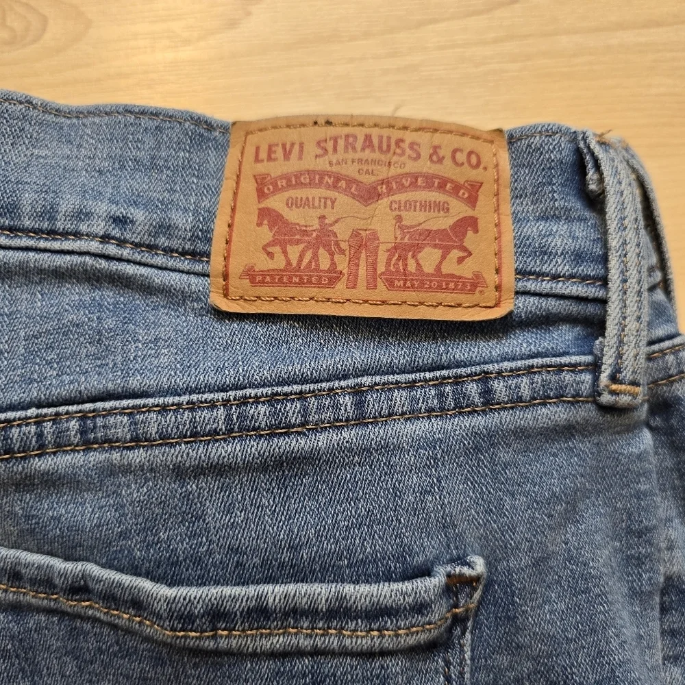 Levis 505 Straight Jeans Size 10 (30 Waist, 32 Length)